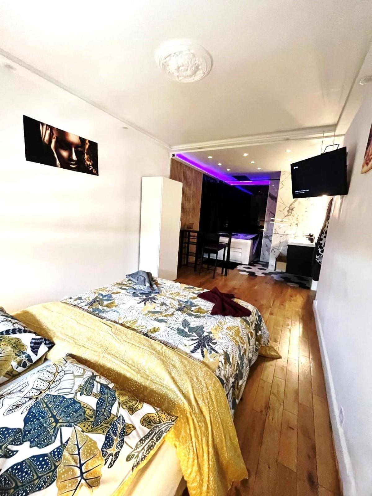 Proche Paris-orly Entier Et Son Jacuzzi Appartamento *